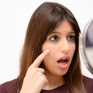 
Темные круги под глазами - распространенная эстетическая проблема, вызванная образом жизни, состоянием здоровья или наследственностью. Среди распр...